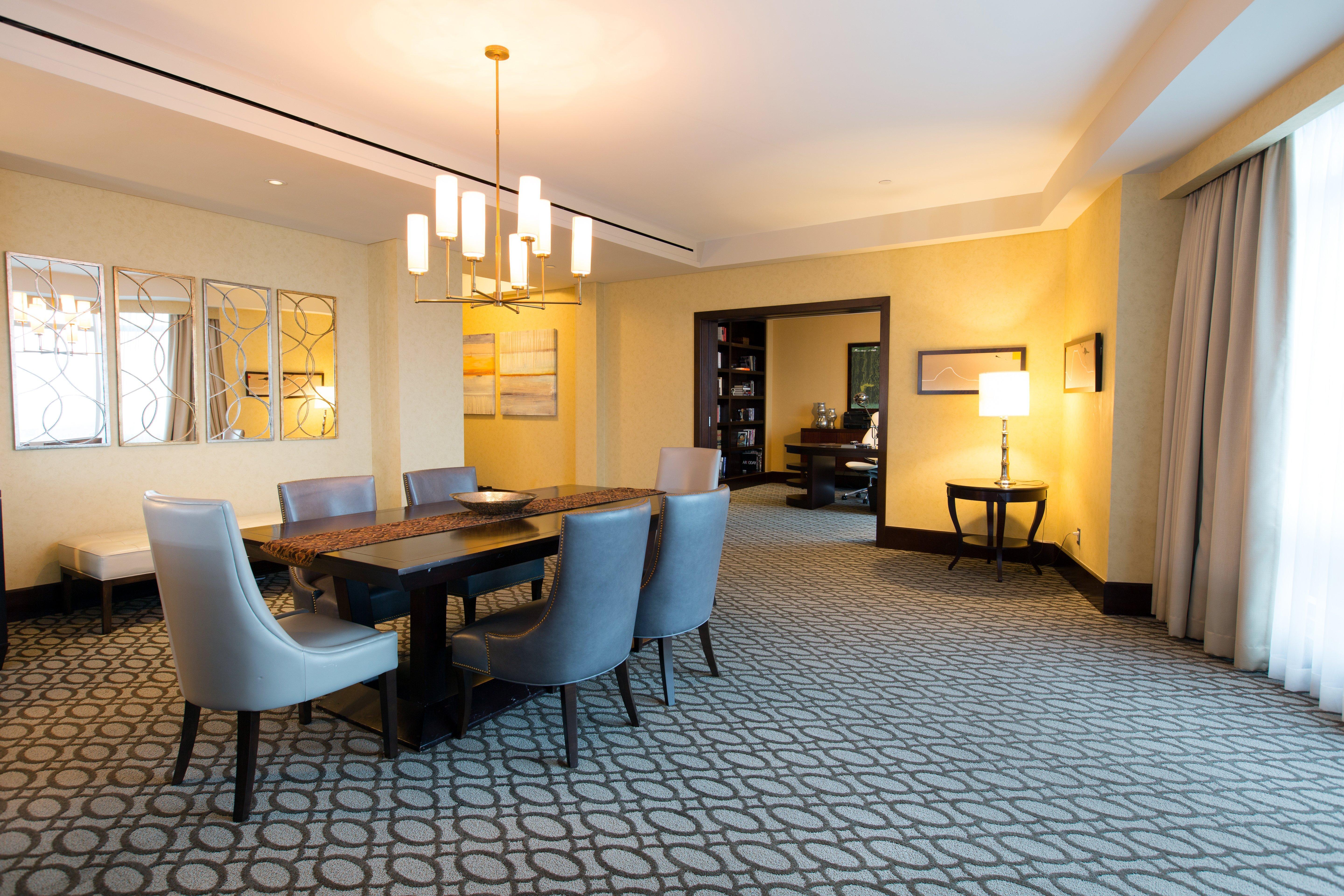 Intercontinental Boston By Ihg Hotel Exterior foto A suite at the Ritz-Carlton, Dubai