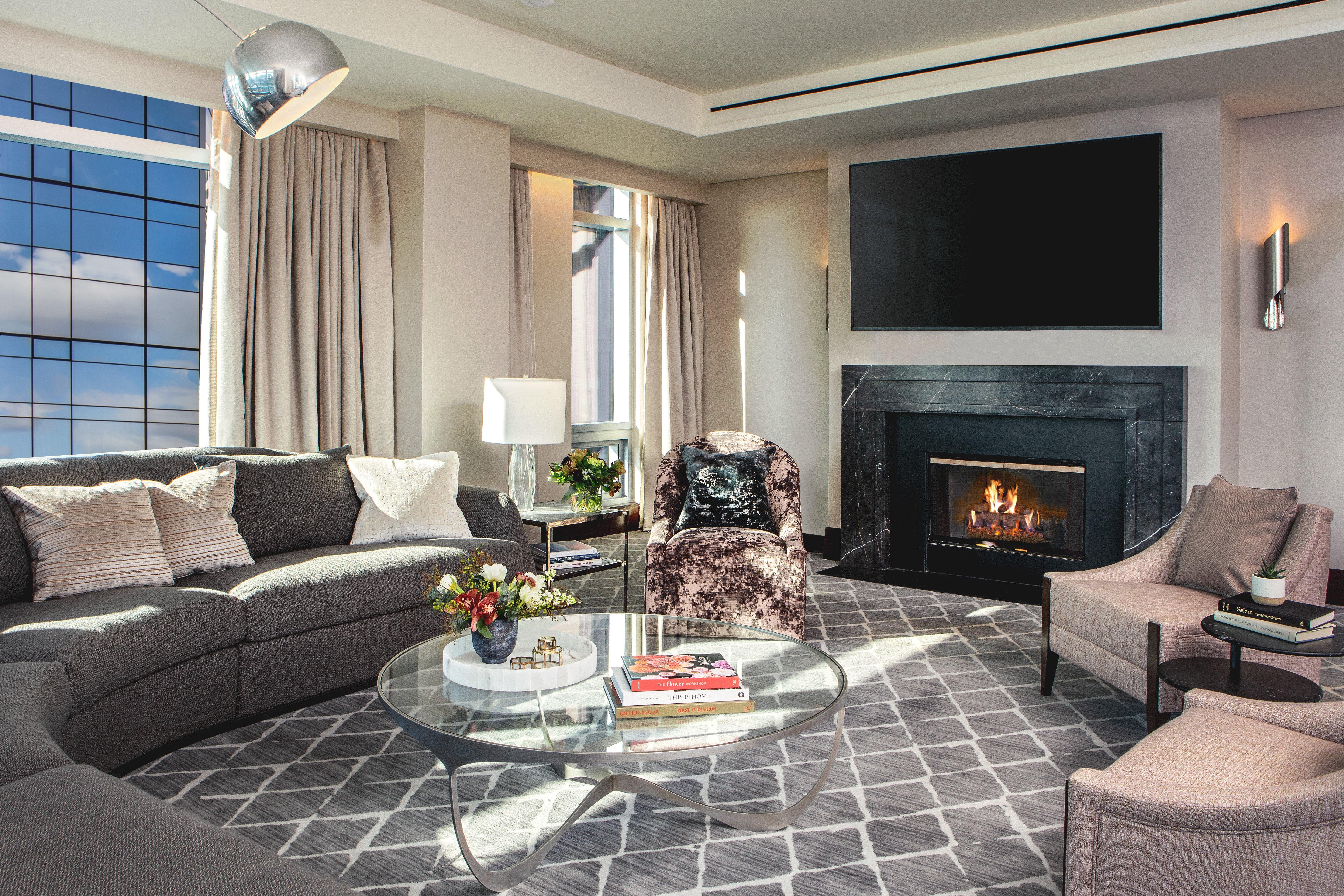 Intercontinental Boston By Ihg Hotel Exterior foto The living room of a suite at the Mandarin Oriental Washington DC