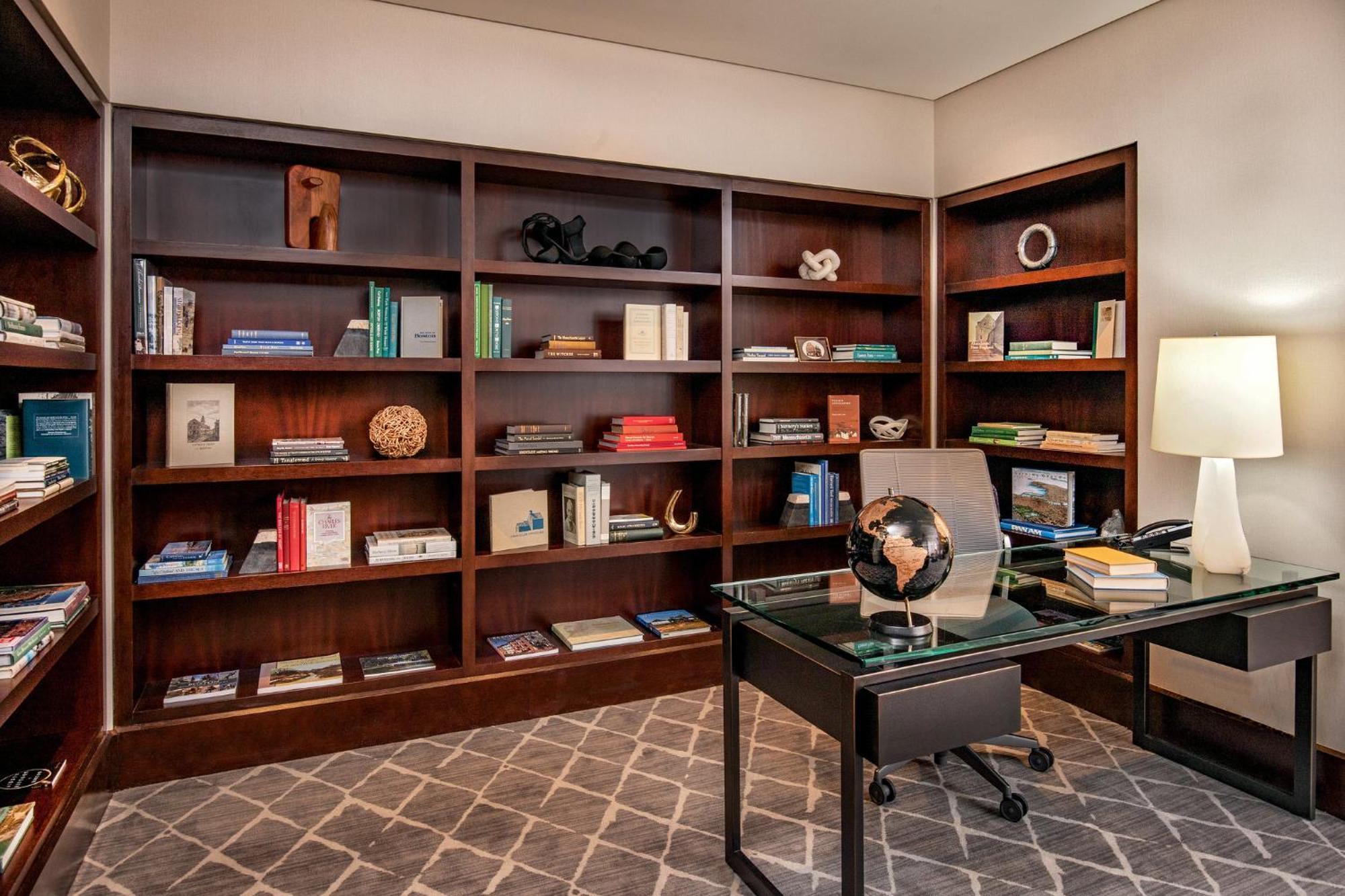 Intercontinental Boston By Ihg Hotel Exterior foto A home office