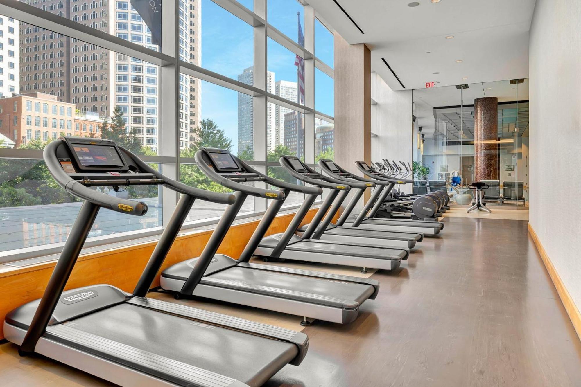 Intercontinental Boston By Ihg Hotel Exterior foto Fitness Center